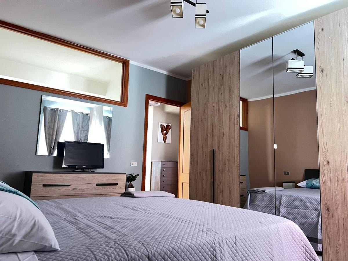 Apartamento La Casa Di Wioletta Barcellona Pozzo di Gotto Exterior foto