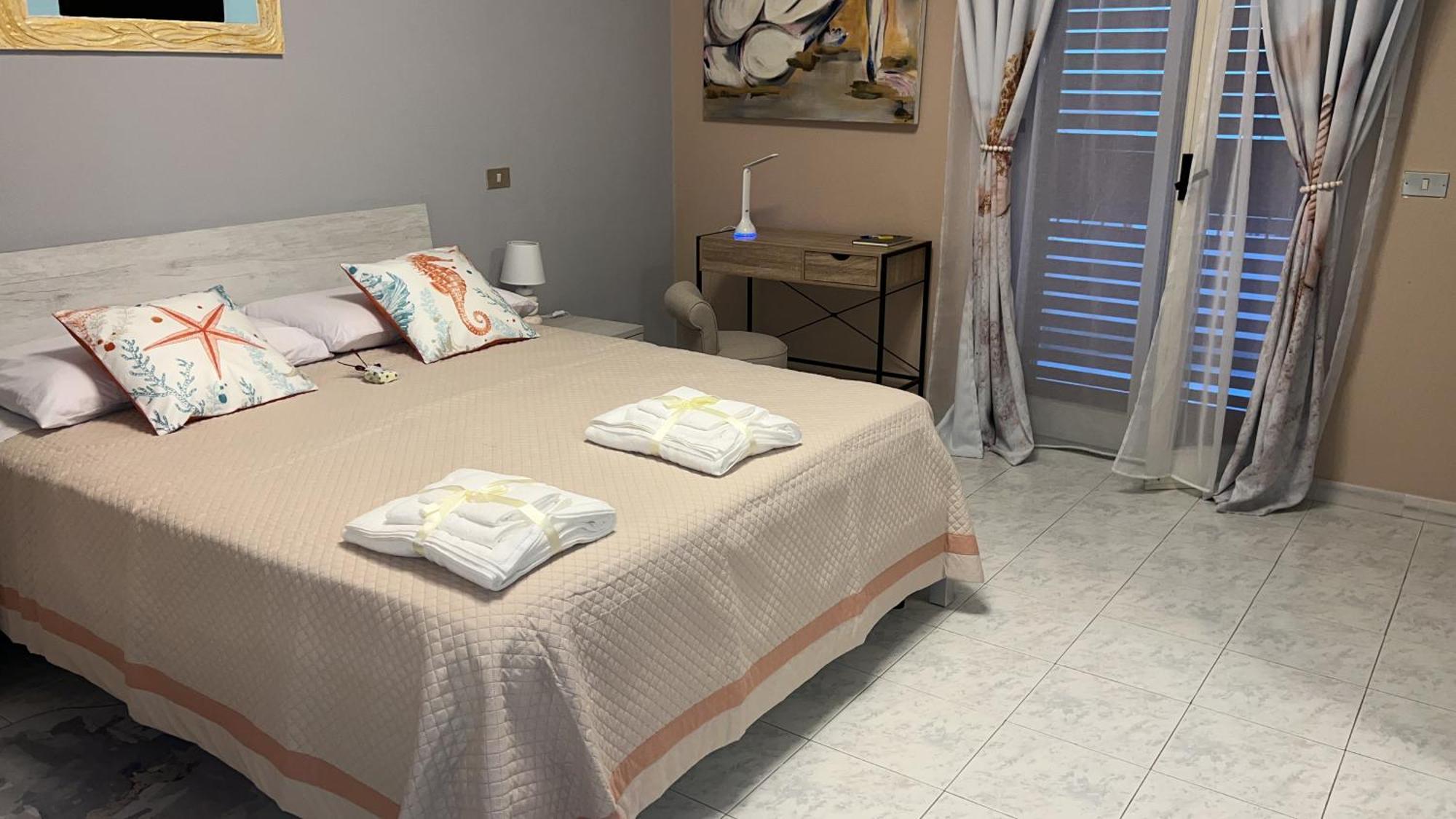 Apartamento La Casa Di Wioletta Barcellona Pozzo di Gotto Exterior foto
